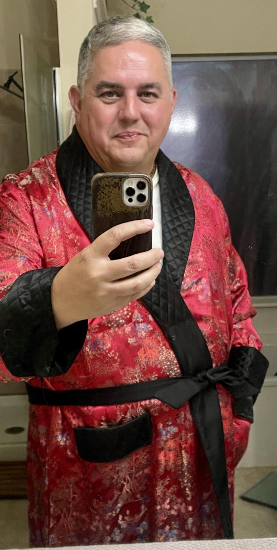 Second dressing gown from China, quilted like Indy's