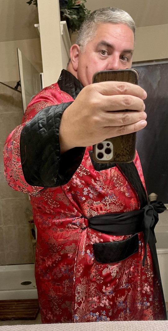A lifehack tie for the sash belt — closure without wrapping around your back